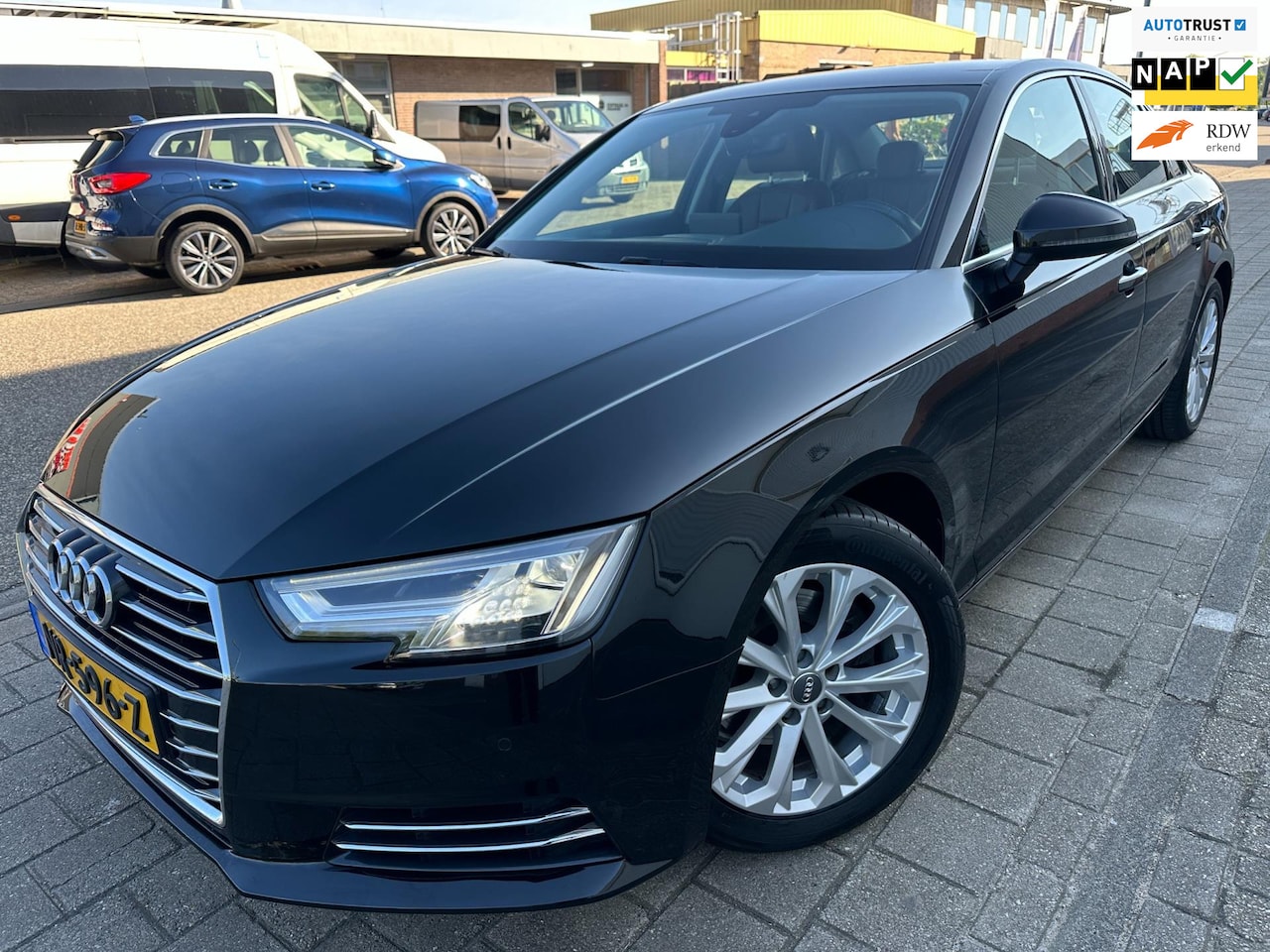 Audi A4 Limousine - 2.0 TFSI 40 S-LINE PRO DESIGN LED VOL-LEER NAP 1-EIGENR - AutoWereld.nl