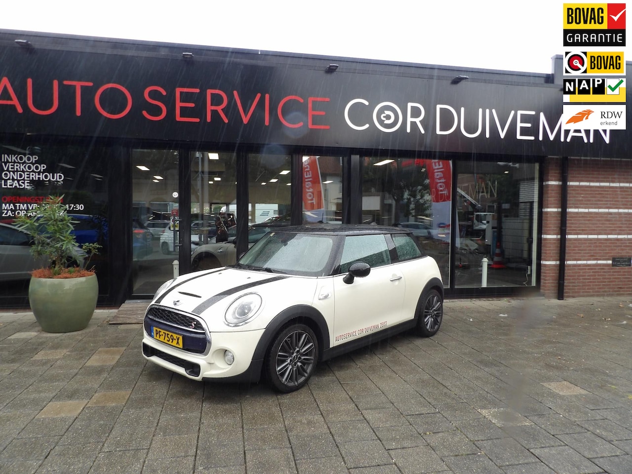 MINI Cooper S - Mini 2.0 Automaat Chili Serious Business //volledig onderhouden //cooper S INCL AFLEVERING - AutoWereld.nl