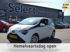 Toyota Aygo - 1.0 VVT-i x-play|AUTOMAAT|CAMERA|CARPLAY|DEALER ONDERH.|1E EIGENAAR