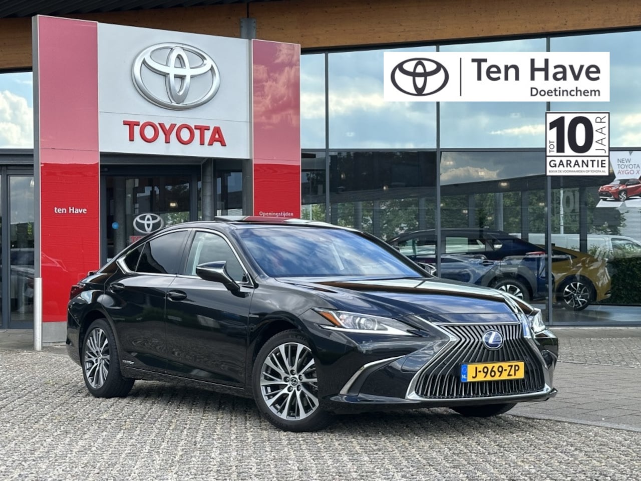 Lexus ES - 300h Hybrid Business Line Automaat | Schuif / kantel dak | Alarm - AutoWereld.nl