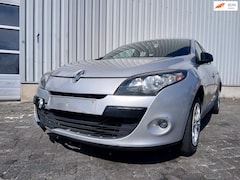 Renault Mégane - 1.5 dCi Dynamique SCHADEAUTO