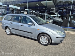 Ford Focus Wagon - 1.6-16V Cool Edition