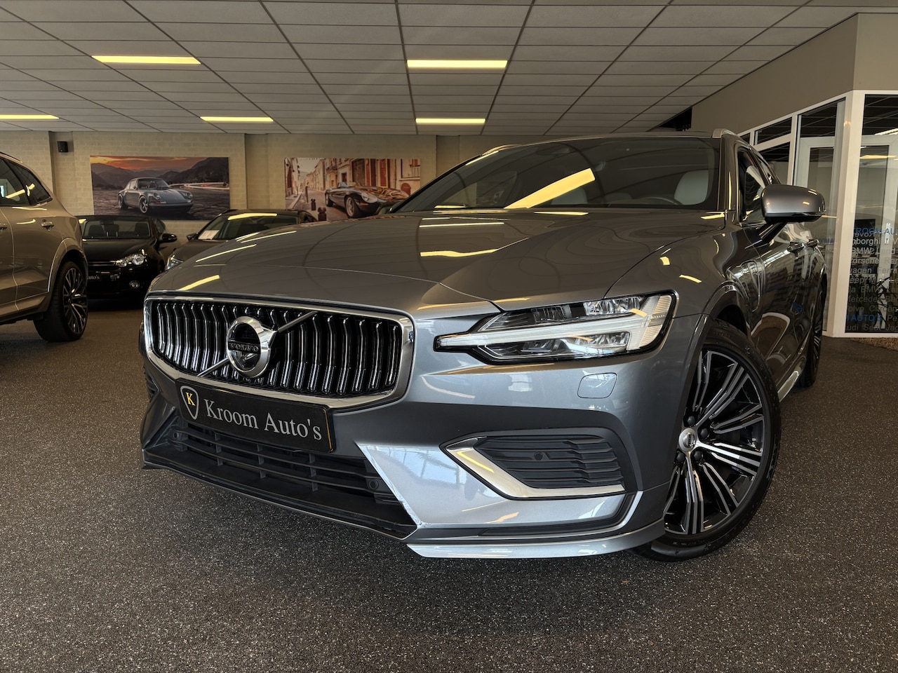 Volvo V60 - 2.0 T8 Recharge AWD Inscription - FULL - Panodak / Leer met klima en massage / Head Up / B - AutoWereld.nl