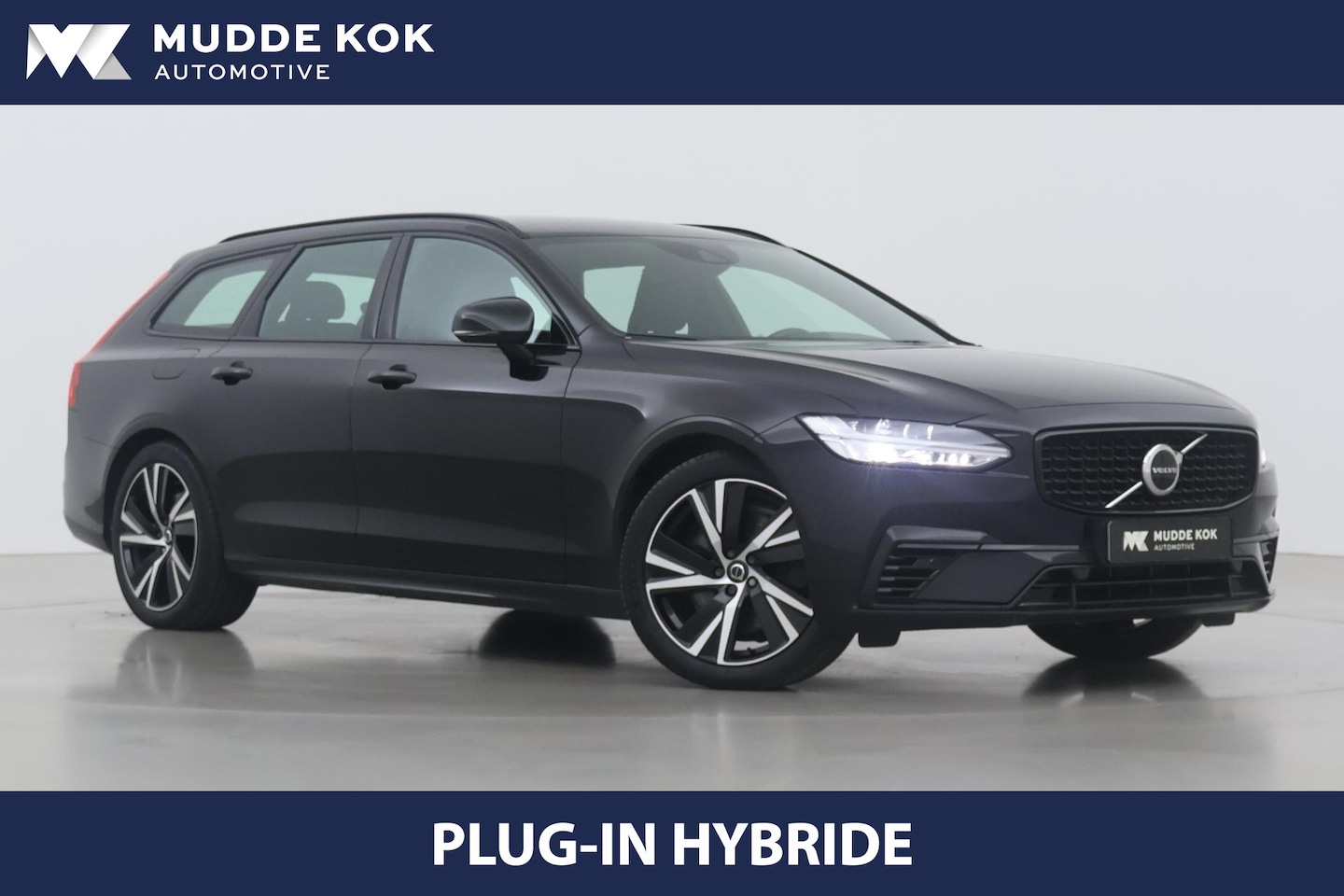 Volvo V90 - T6 AWD R-Design | ACC | BLIS | Stoel+Stuurverwarming | Camera | Keyless | Trekhaak | 19 In - AutoWereld.nl