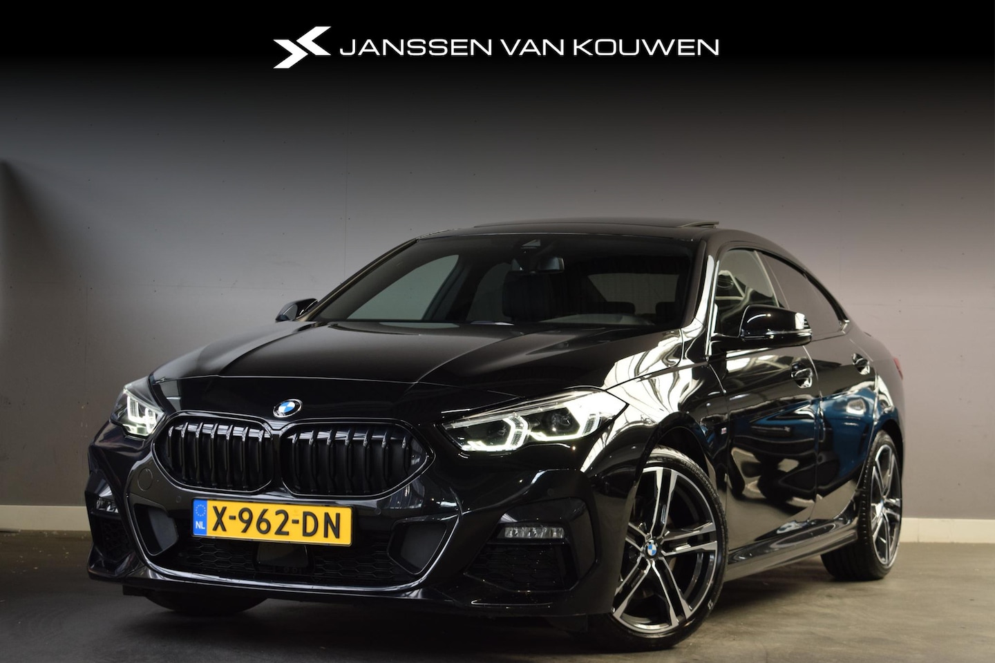 BMW 2-serie Gran Coupé - 218i M-Sport Automaat Panoramadak Stoelverwarming Navigatie Camera HiFi 18" - AutoWereld.nl