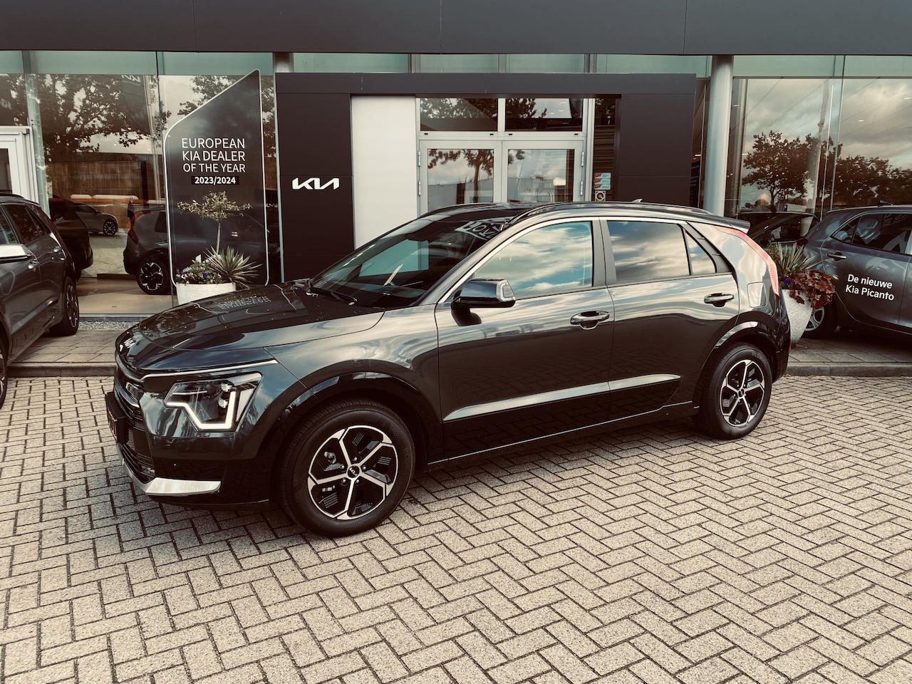 Kia Niro - 1.6 GDi PHEV DynamicLine plug in hybride  info roel 0492-588951 - AutoWereld.nl