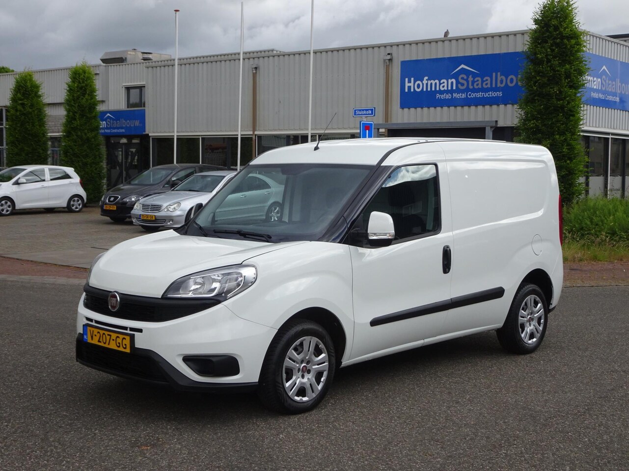 Fiat Doblò Cargo - 1.6 MJ L1H1 Airco Trekhaak Schuifdeur - AutoWereld.nl