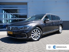 Volkswagen Passat Variant - 1.4 TSI PHEV GTE Business | Achteruitrijcamera | Cruise control adaptief | Trekhaak