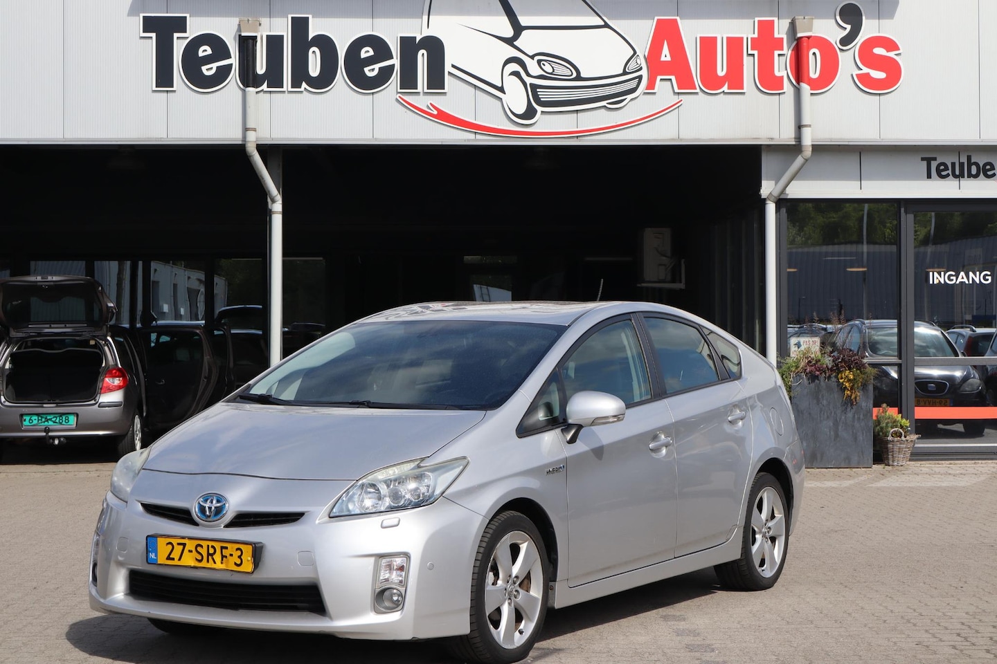 Toyota Prius - 1.8 Aspiration Navigatie Foto's volgen! - AutoWereld.nl