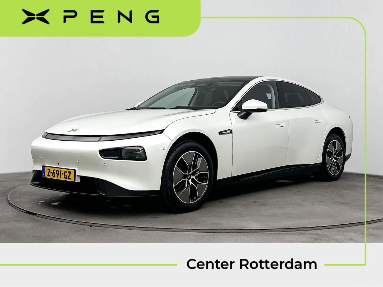 Xpeng P7 - RWD Long Range 86 kWh Panoramadak | Sfeerverlichting | Stoelverwarming - AutoWereld.nl