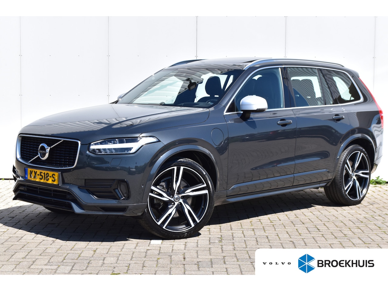 Volvo XC90 - T8 Twin Engine AWD R-Design | Pano | Trekhaak | B&W | Luchtvering | Bomvol! | - AutoWereld.nl