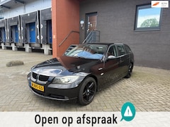 BMW 3-serie Touring - 320i STOELVERWARMING/CRUISE/PDC/CLIMATRONIC/XENON