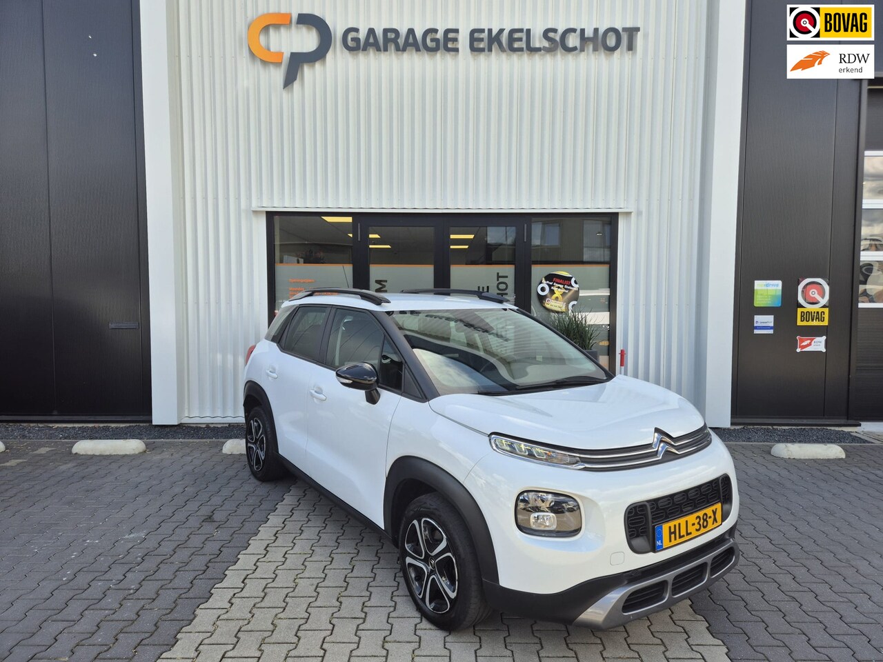 Citroën C3 Aircross - 1.2 PureTech S&S Shine / Carplay / Navi / Cruise / Automaat - AutoWereld.nl