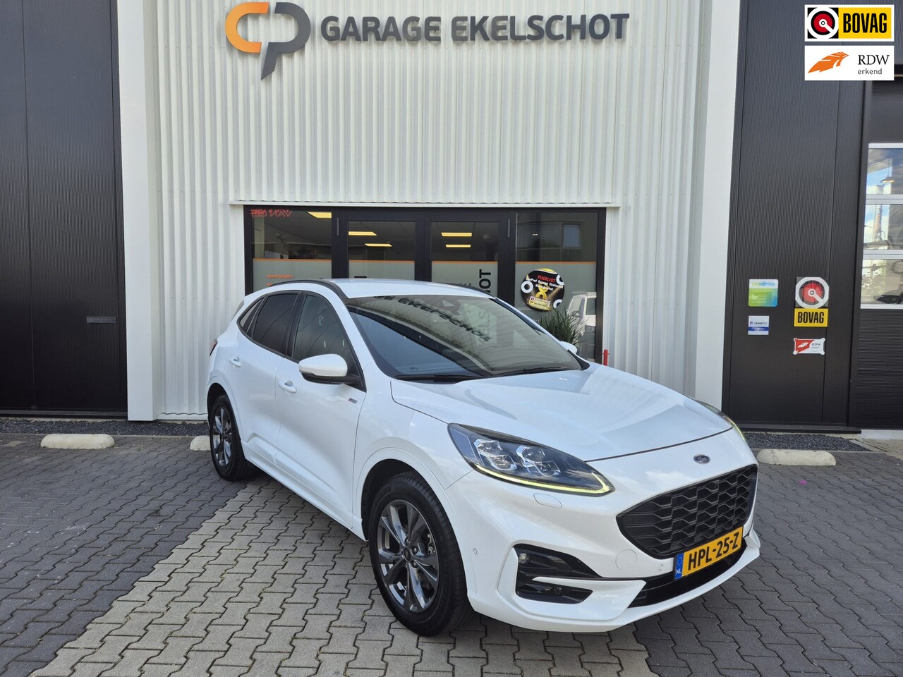 Ford Kuga - 2.5 PHEV ST-Line X / Camera / Stoelverwarming / Navi / ACC - AutoWereld.nl