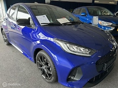 Toyota Yaris - mazda 1.5 Hybrid Executive