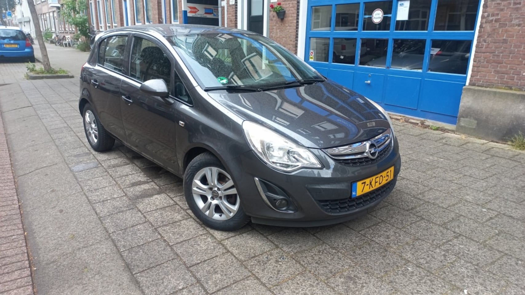 Opel Corsa - 1.4-16V Ann. Edition - AutoWereld.nl