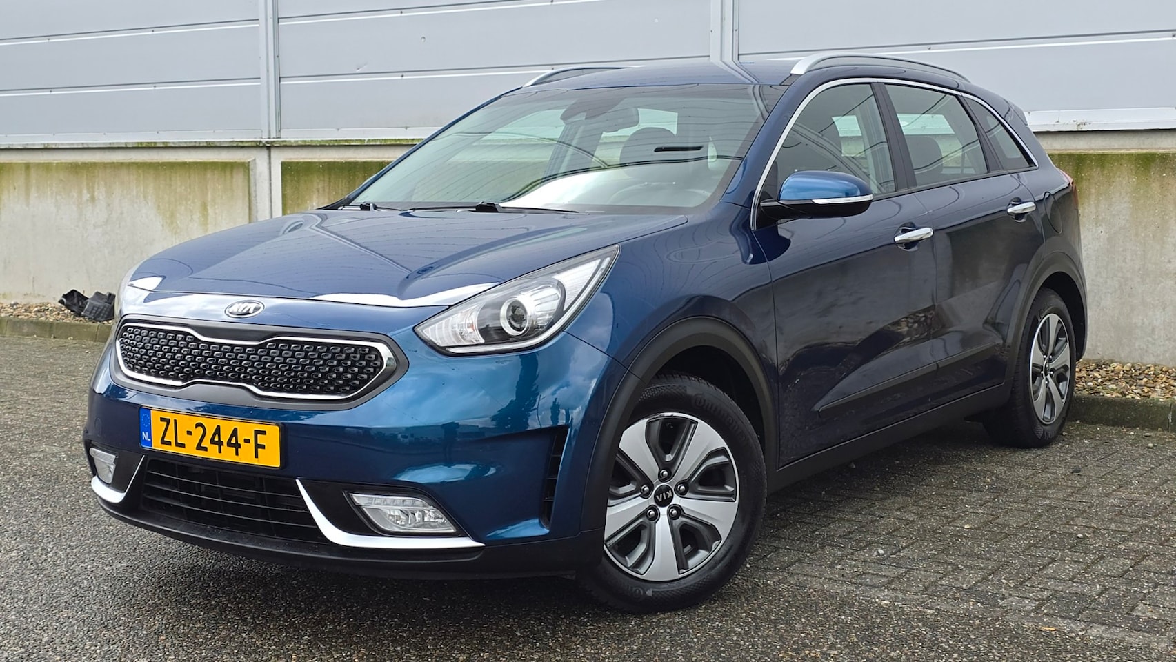 Kia Niro - 1.6 GDi Hybrid ExecutiveLine 1.6 GDi Hybrid ExecutiveLine - AutoWereld.nl