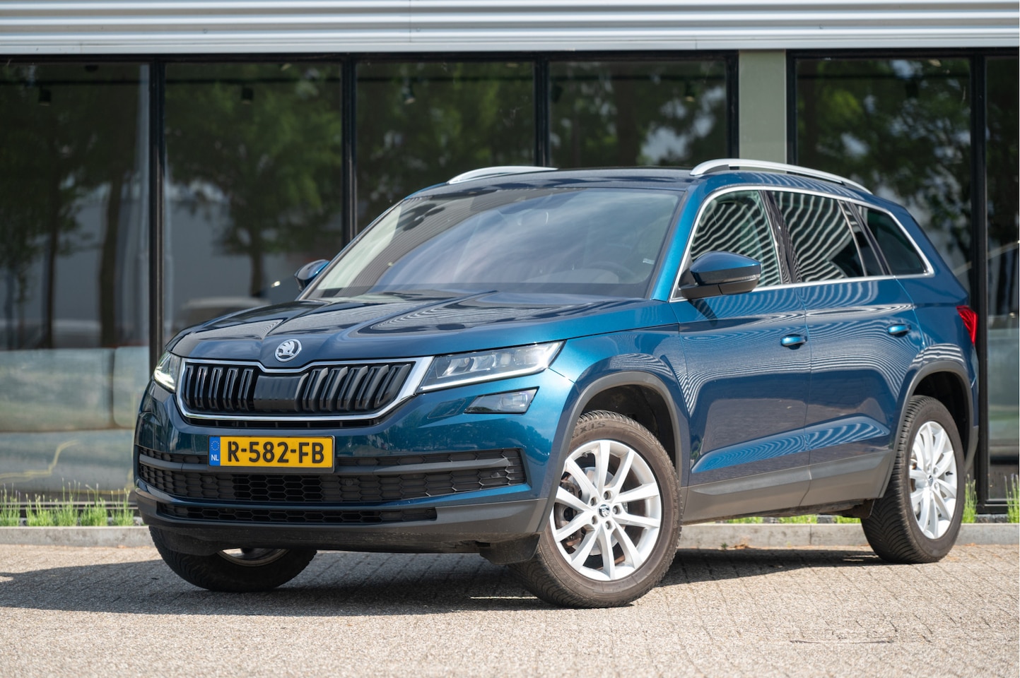 Skoda Kodiaq - 2.0 TDI Style Business DSG | El. Trekhaak | Navi | Adapt. Cruise | Stoel- Stuurverw. | Key - AutoWereld.nl