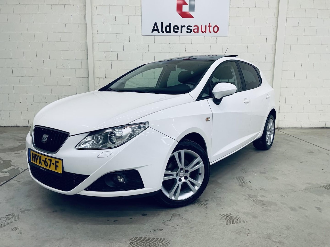 Seat Ibiza - 1.4 Sport Xenon climate control Panoramadak - AutoWereld.nl