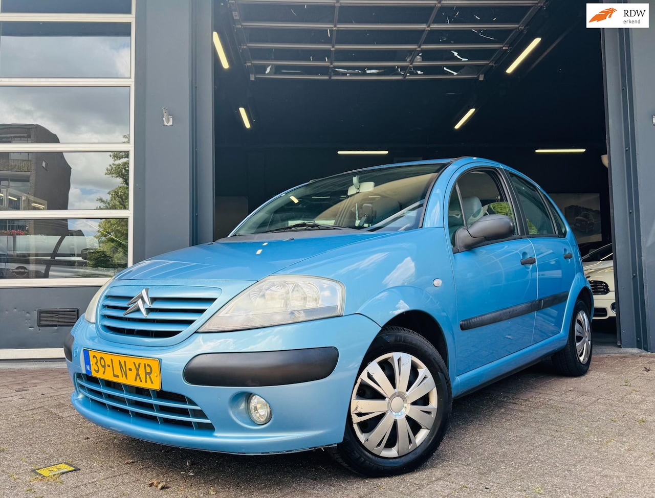 Citroën C3 - 1.1i Ligne Prestige *NW. APK*AIRCO*ELEKTR. RAMEN*STUURBEKR.*5DRS* - AutoWereld.nl