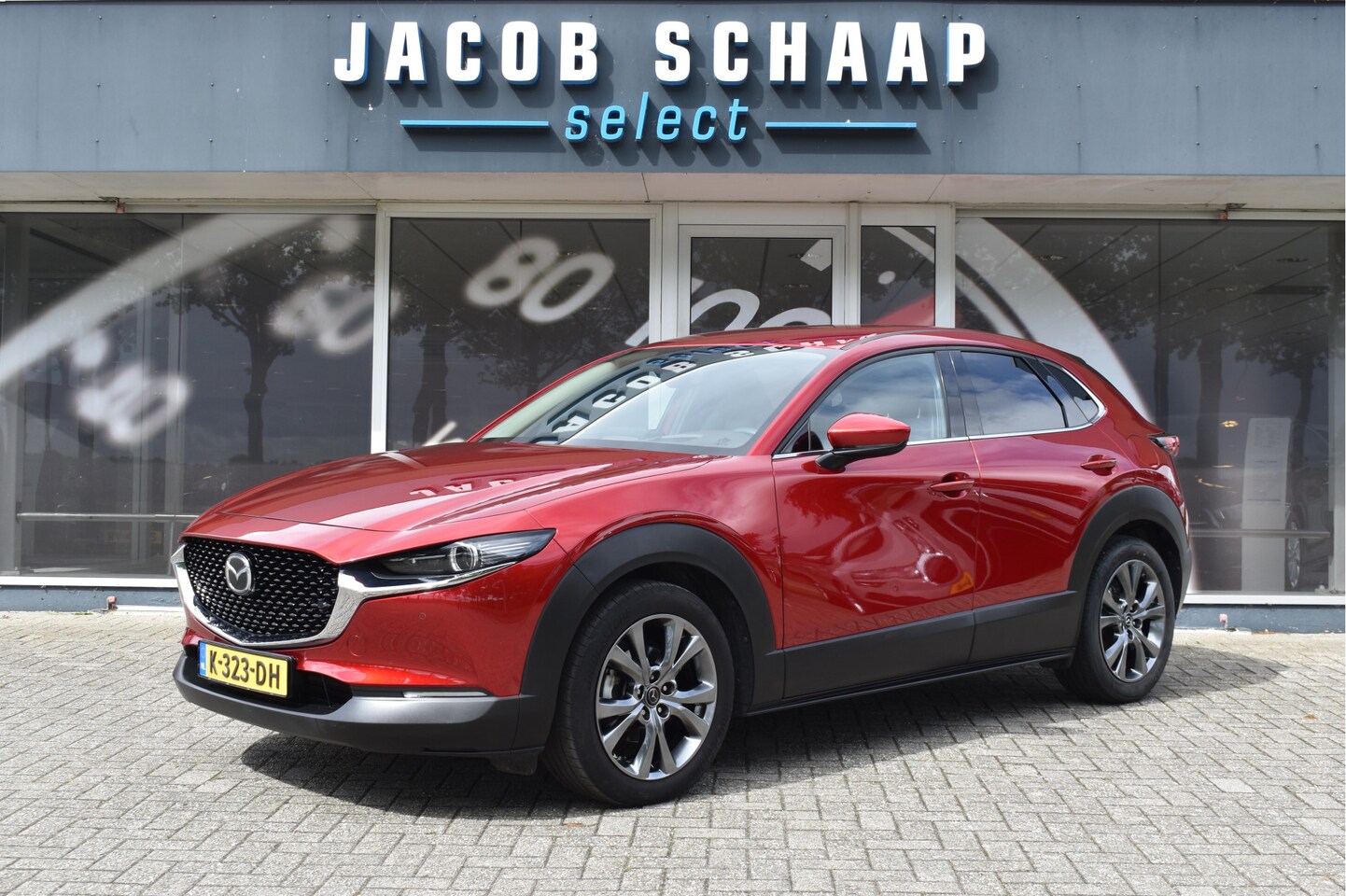 Mazda CX-30 - 2.0 e-SkyActiv-X M Hybrid Luxury / Camera / 18" LM / Keyless / Navi / Carplay / Leder / Tr - AutoWereld.nl