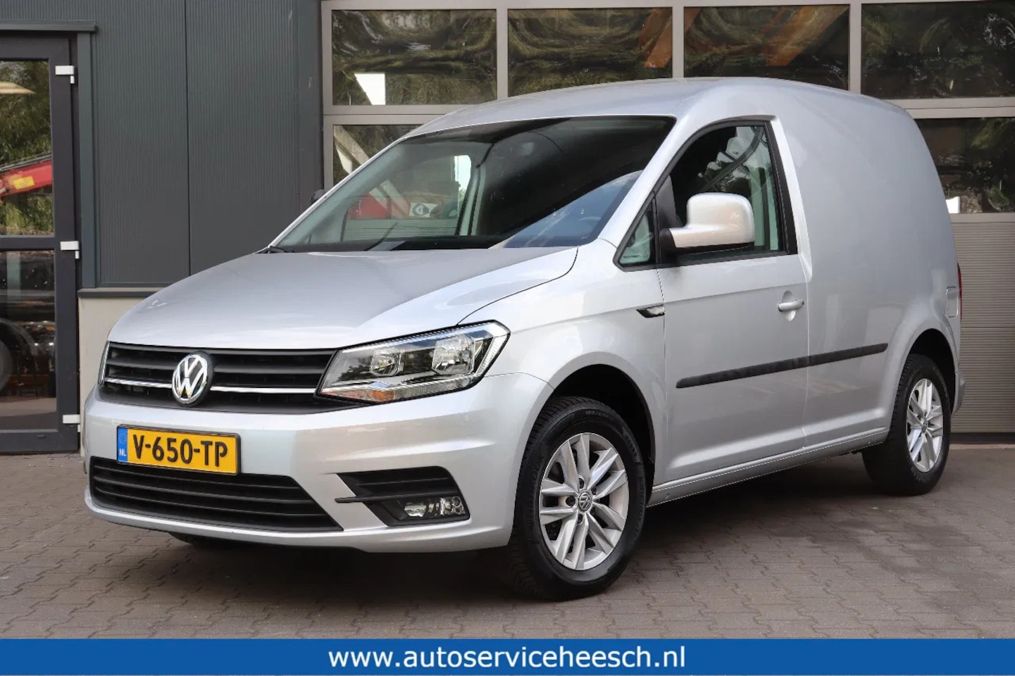 Volkswagen Caddy - 2.0 TDi 102PK l DSG AUTOMAAT l NAVI l CRUISE CONTROL l PDC - AutoWereld.nl