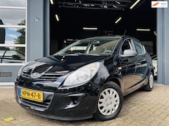 Hyundai i20 - 1.2i i- Drive *AIRCO*ELEKTR. RAMEN*5DRS*STUURBEKR.*HISTORIE