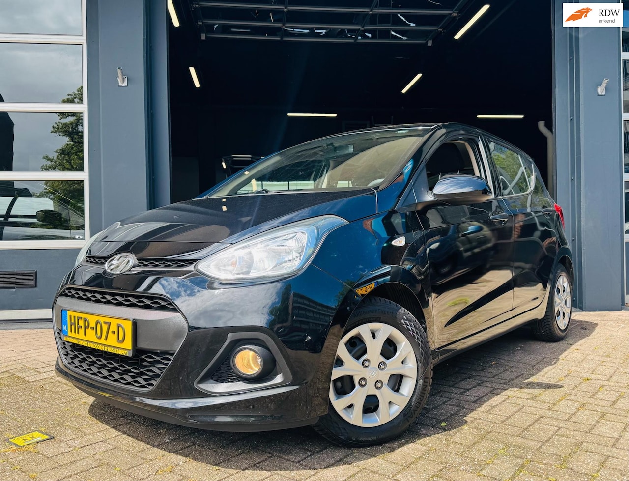 Hyundai i10 - 1.0i i- Drive *AIRCO*NW. APK*STUURBEKR.*NW. APK*5DRS* - AutoWereld.nl