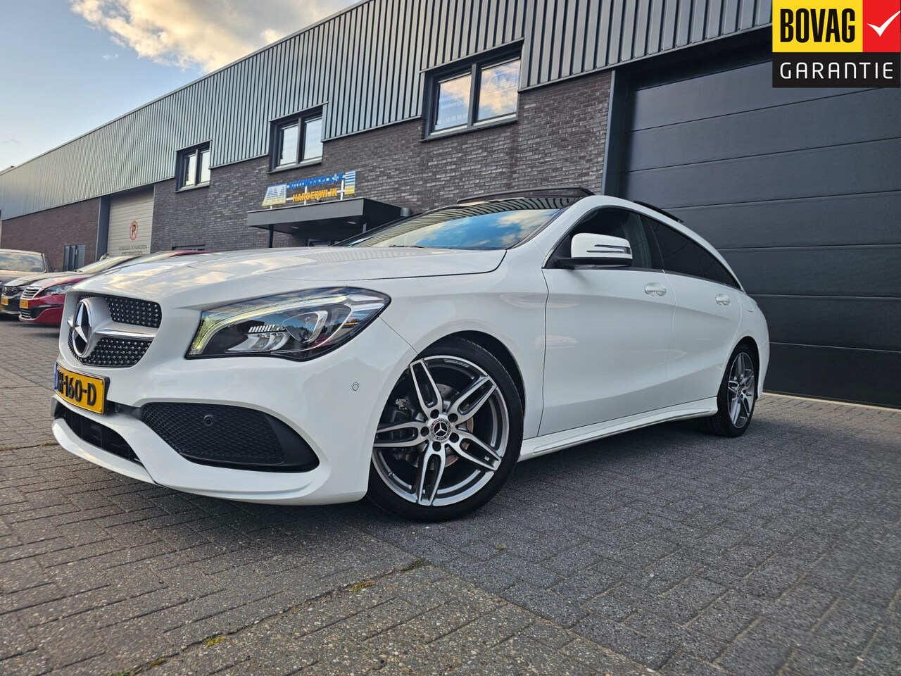 Mercedes-Benz CLA-klasse Shooting Brake - 180 Business Solution AMG | 2E EIGENAAR | AUTOMAAT | 12 MND GARANTIE | NL AUTO | LAGE KM | - AutoWereld.nl
