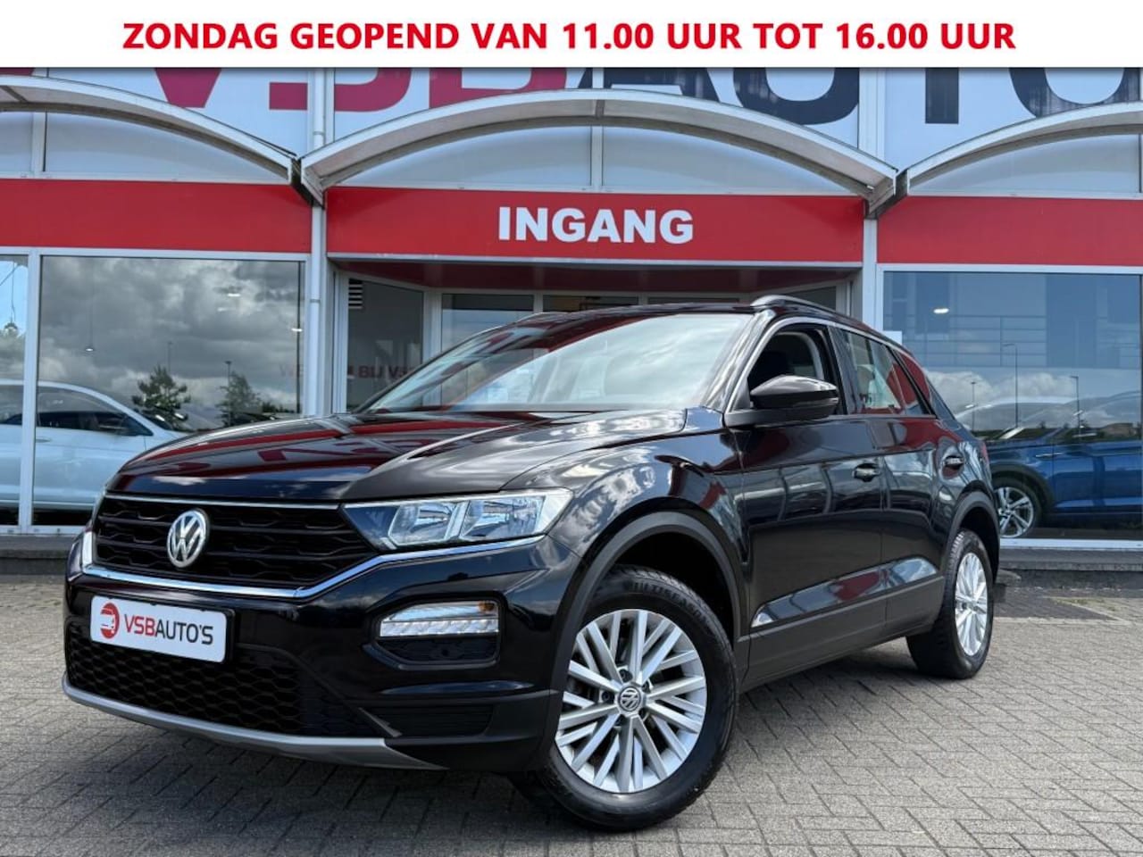 Volkswagen T-Roc - 1.0 TSI 115PK LED CARPLAY NAVI TREKHAAK ECC-AIRCO LMV PDC - AutoWereld.nl
