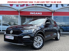 Volkswagen T-Roc - 1.0 TSI 115PK LED CARPLAY NAVI TREKHAAK ECC-AIRCO LMV PDC