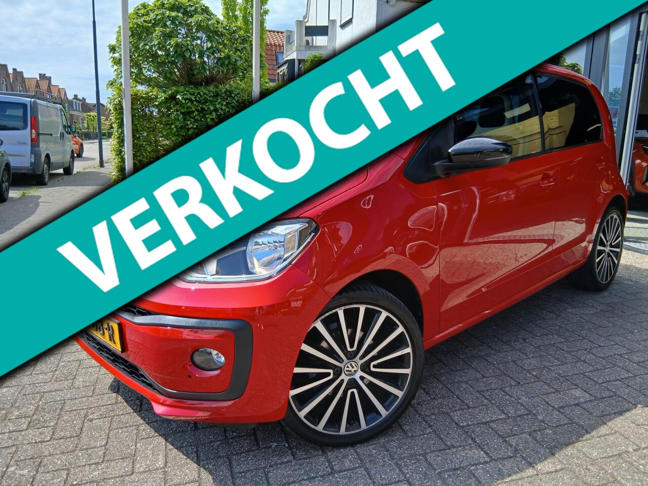 Volkswagen Up! - 1.0 BMT high up|Automaat|Audio Systeem|Stoelverwarming|Cruise Control - AutoWereld.nl