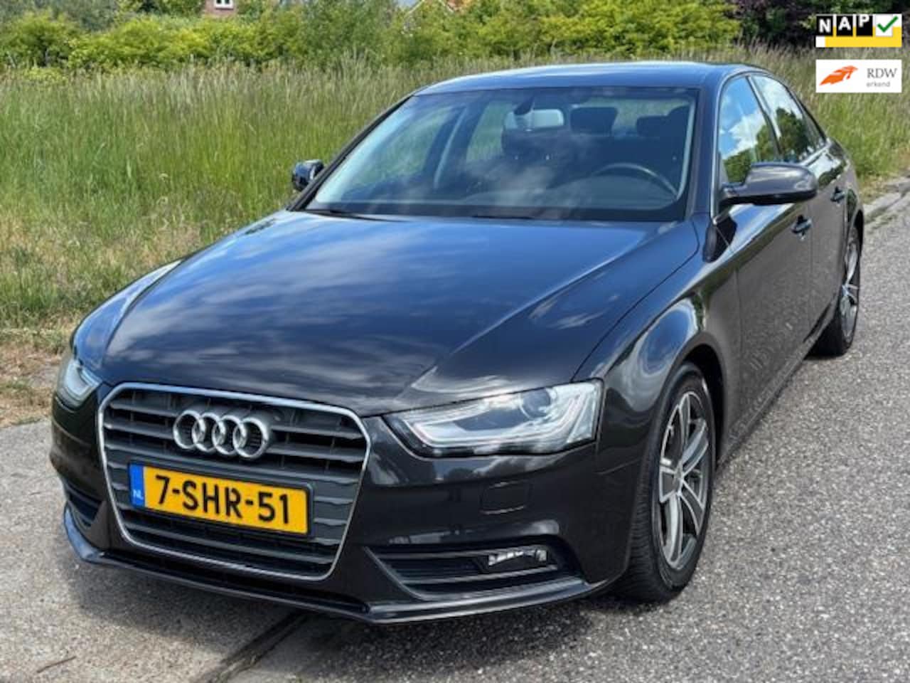 Audi A4 Limousine - 1.8 TFSIe Edition ECC Audio/Navigatie Cruisecontrol LMV 17" Sportonderstel Bi-Xenon Dealer - AutoWereld.nl