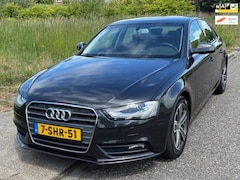 Audi A4 Limousine - 1.8 TFSIe Edition ECC Audio/Navigatie Cruisecontrol LMV 17" Sportonderstel Bi-Xenon Dealer