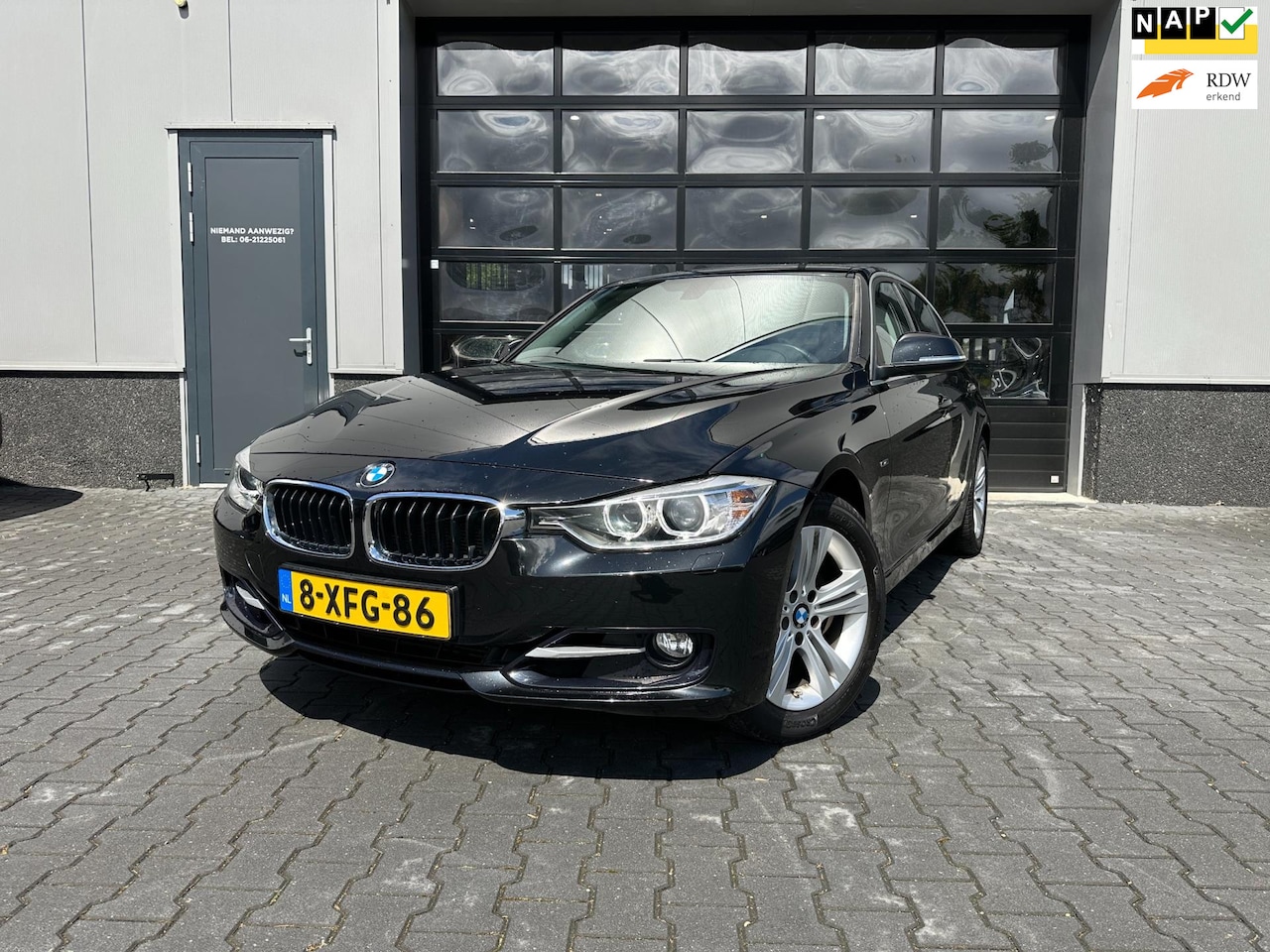 BMW 3-serie - 320i Executive automaat sportstoelen - AutoWereld.nl