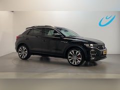 Volkswagen T-Roc - 1.5 TSI 150pk DSG Sport Business R R-Line Panoramadak Virtual Cockpit Stoelverwarming