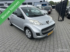 Peugeot 107 - 1.0-12V XR