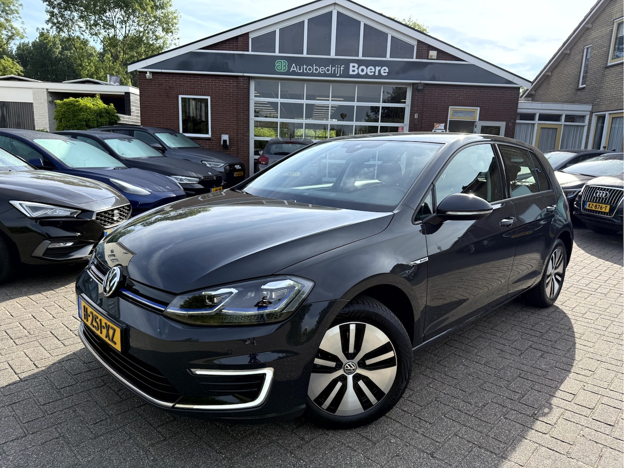 Volkswagen e-Golf - E-DITION Warmtepomp, App Connect, Led - AutoWereld.nl