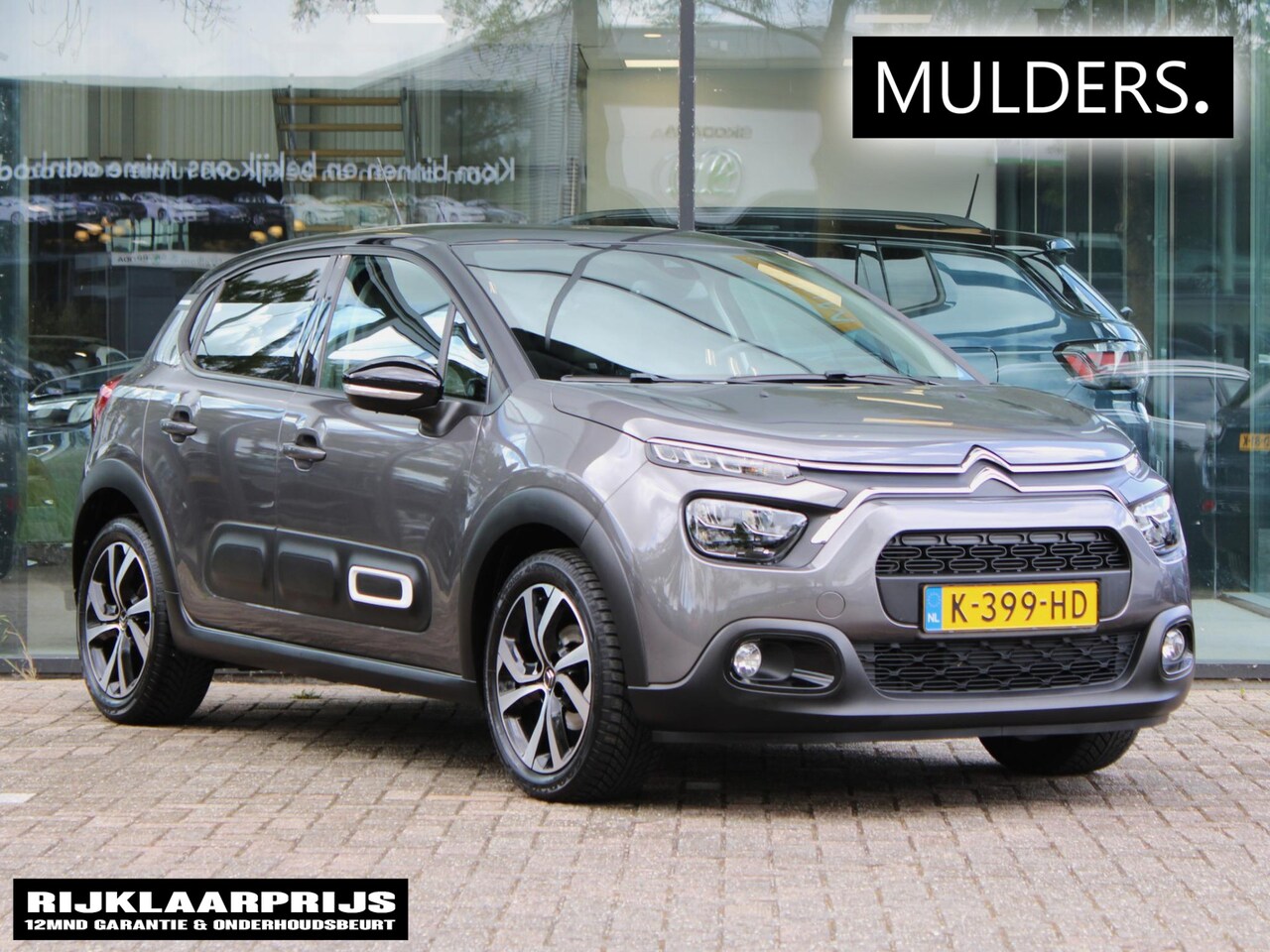 Citroën C3 - 1.2 PureTech Shine Automaat | Navi / Camera / Climate - AutoWereld.nl