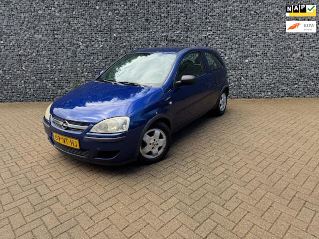 Opel Corsa - 1.2-16V Enjoy 1.2-16V Enjoy - AutoWereld.nl