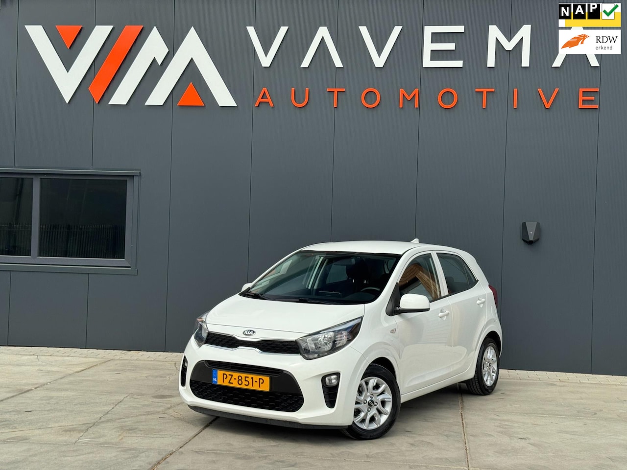 Kia Picanto - 1.0 CVVT ComfortPlusLine Navigator 2018 Navigatie Camera Cruise control Carplay Android - AutoWereld.nl