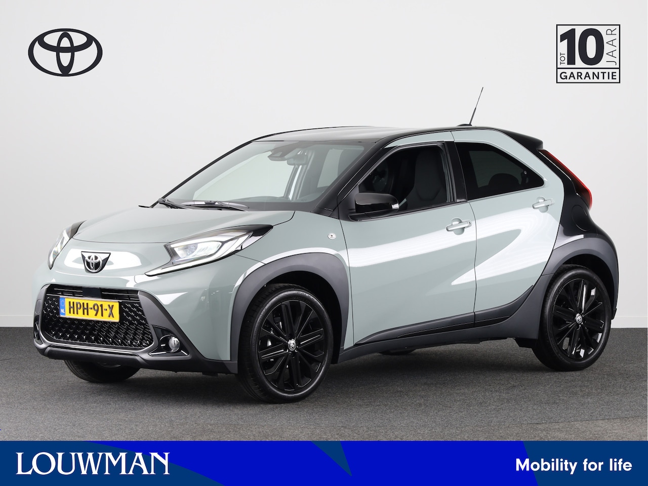Toyota Aygo X - 1.0 VVT-i S-CVT Pulse *DEMO* | Design Pack | Parkeercamera | Climate Control | Apple Carpl - AutoWereld.nl