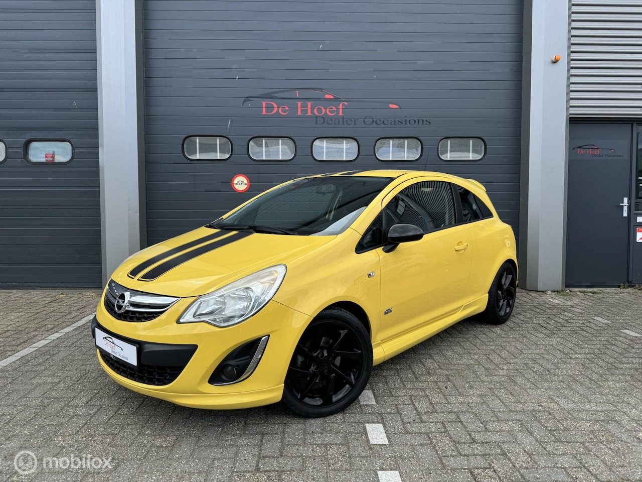 Opel Corsa - 1.4-16V OPC Line ✓Navi ✓PDC ✓Airco ✓Nw APK - AutoWereld.nl