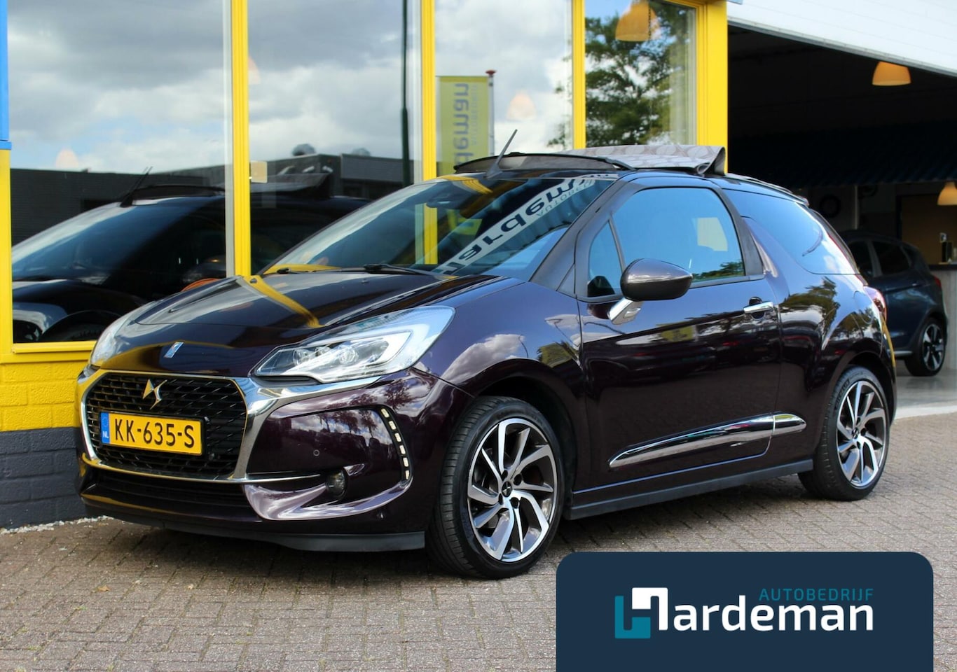 DS 3 Cabrio - 1.2 Sport Chic Carplay - AutoWereld.nl