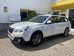 Subaru Outback - 2.5i-X Luxury Automaat Trekhaak Stoelverwarming