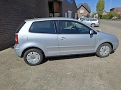 Volkswagen Polo - 1.4-16V Athene