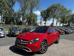 Mercedes-Benz GLA-Klasse - 180 123 pk Business | Pano | 19" | Stoelverw. | Navi | Cruise | 4 seiz. banden