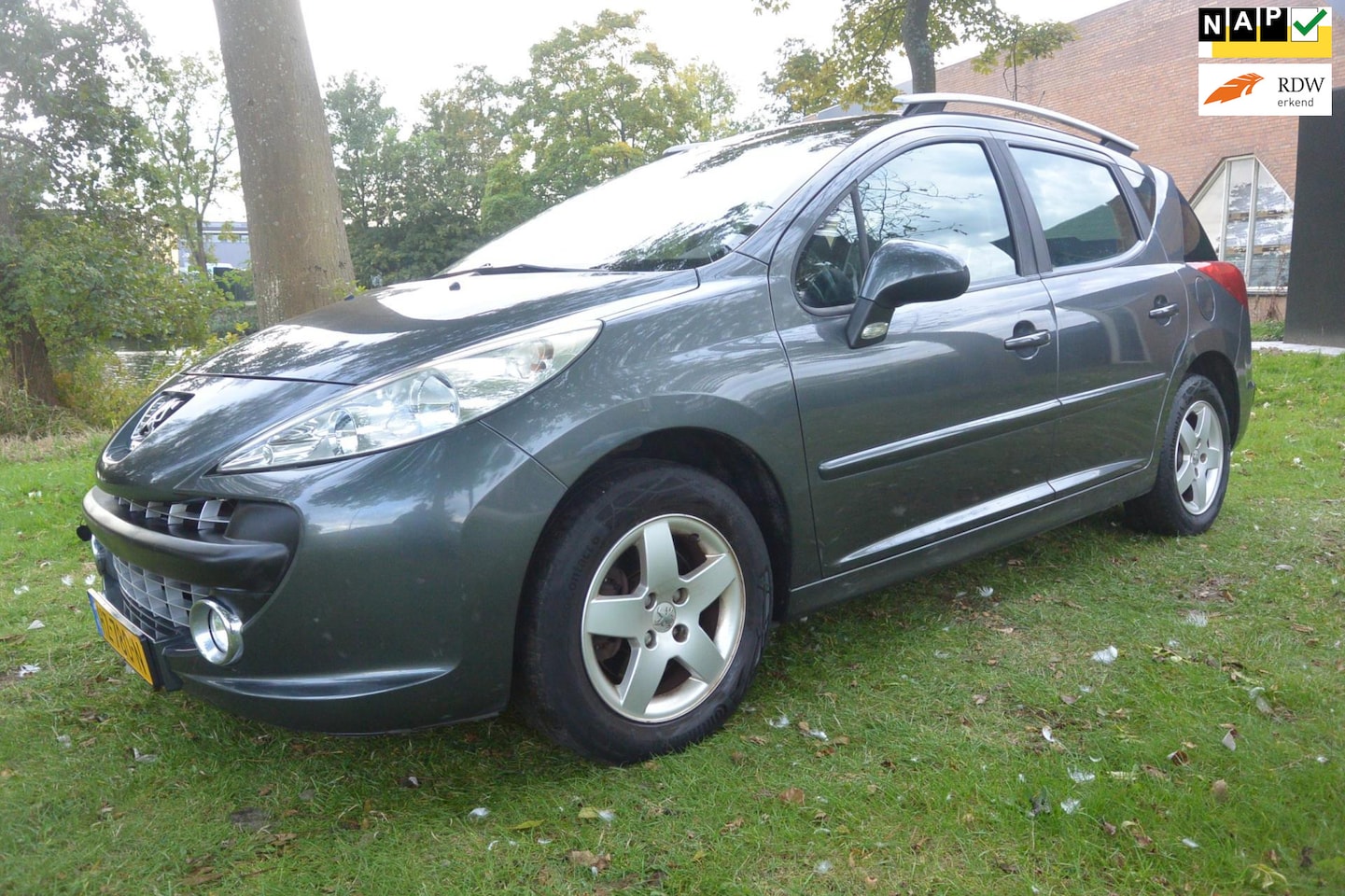 Peugeot 207 SW - 1.4 VTi X-line*airco*panorama*trekhaak - AutoWereld.nl