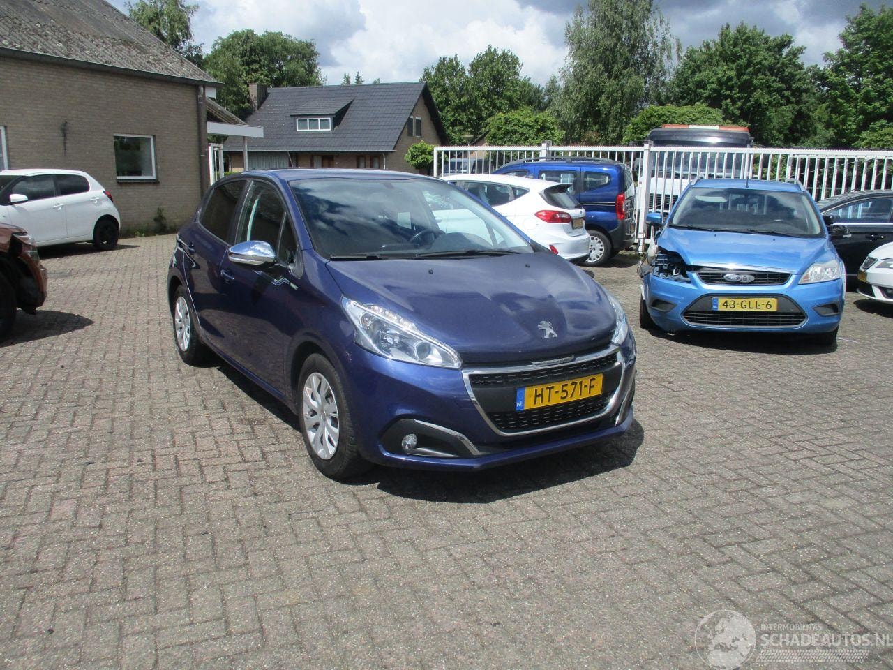 Peugeot 208 - 1.2 Pure T Urban Soul 1E Eig - AutoWereld.nl