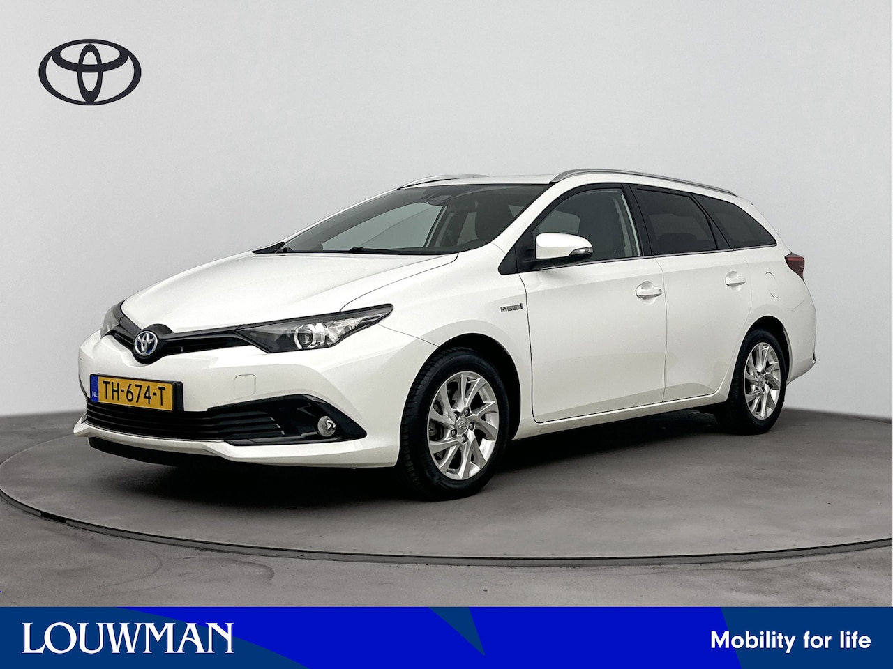 Toyota Auris Touring Sports - 1.8 Hybrid Energy Plus | Navigatie | Comfortstoelen | - AutoWereld.nl